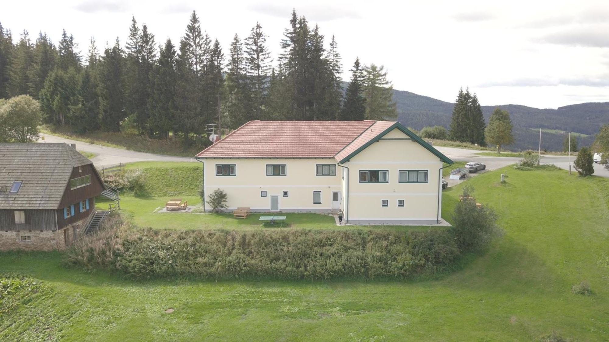 Gaestehaus Hebalm, Family & Friends Auf 900 M2 Wohnflaeche Erleben, Alleinnutzung Moeglich Pack Екстер'єр фото